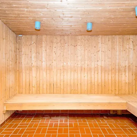 6 Person In * Gilleleje