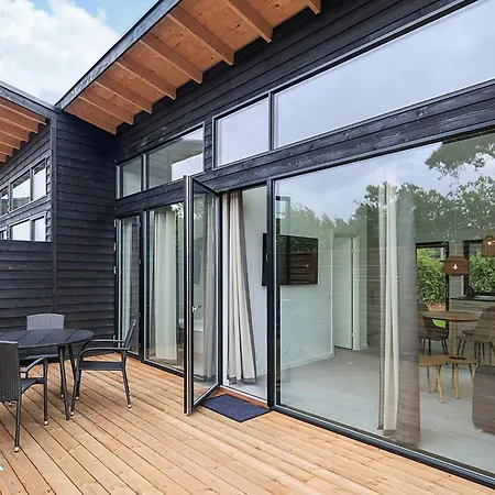 Nyaraló 6 Person In